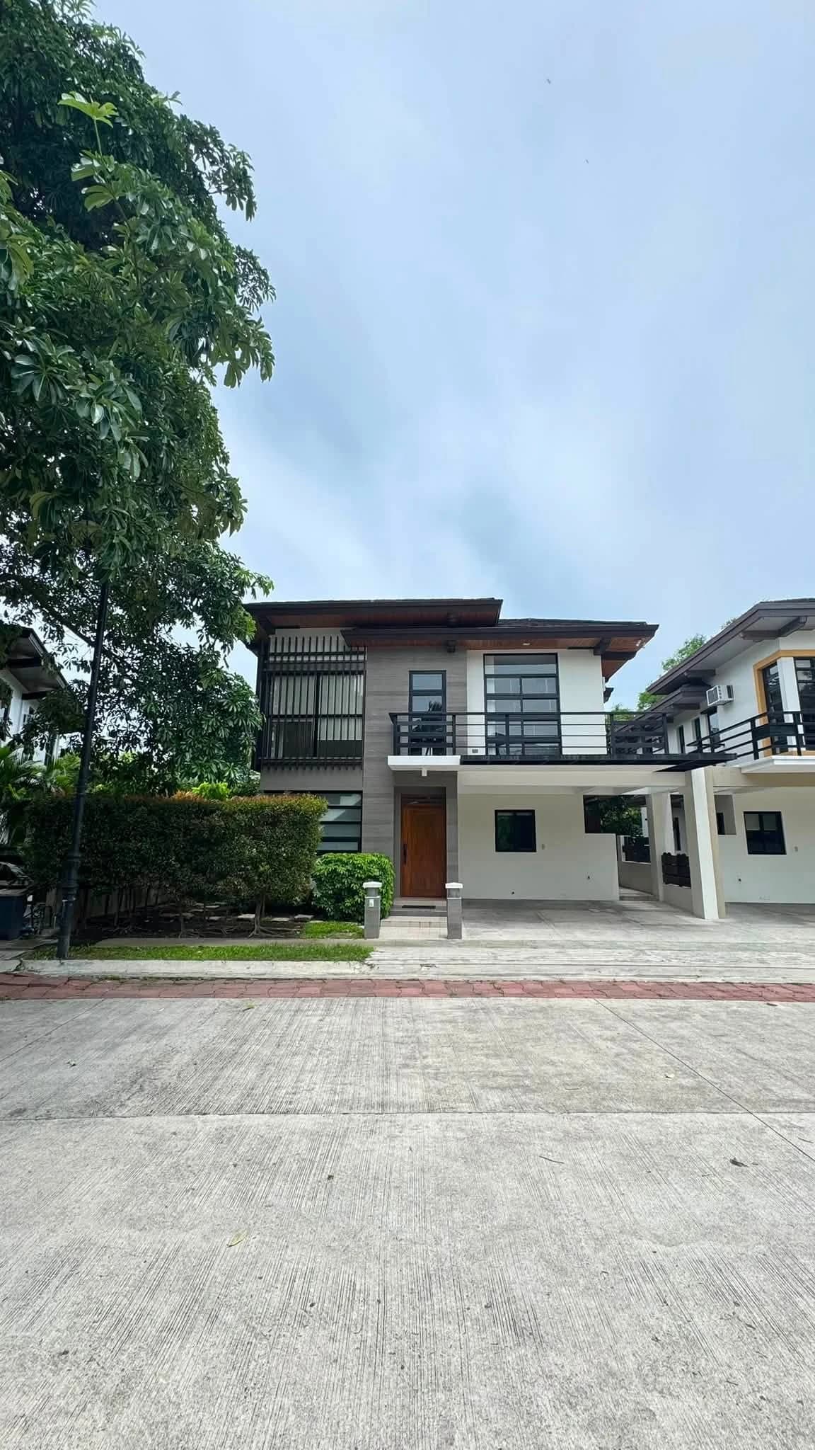 Modern Contemporary Home For Sale in Santa Rosa, Laguna