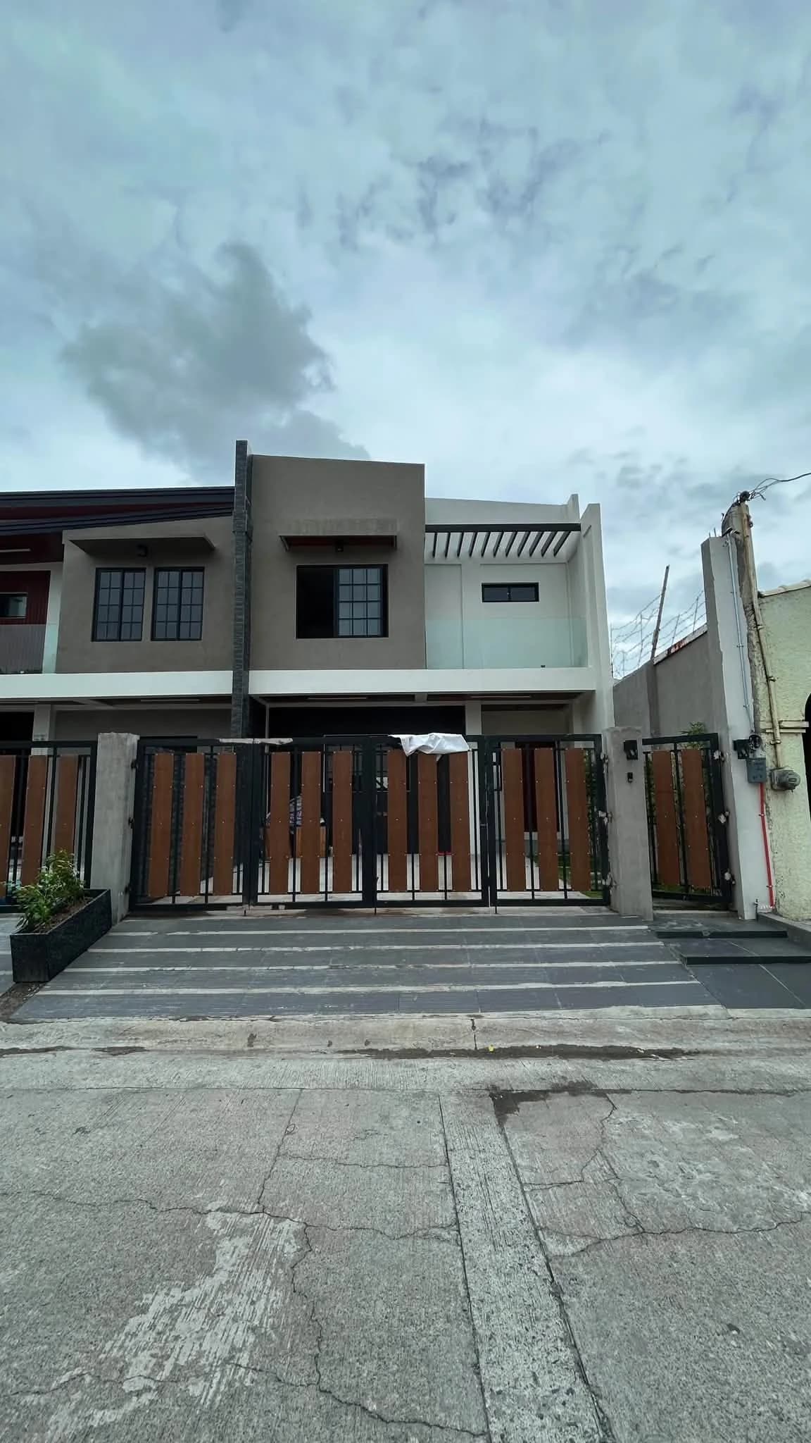 Brand New Modern Duplex for Sale in BF Resort Village, Las Piñas City